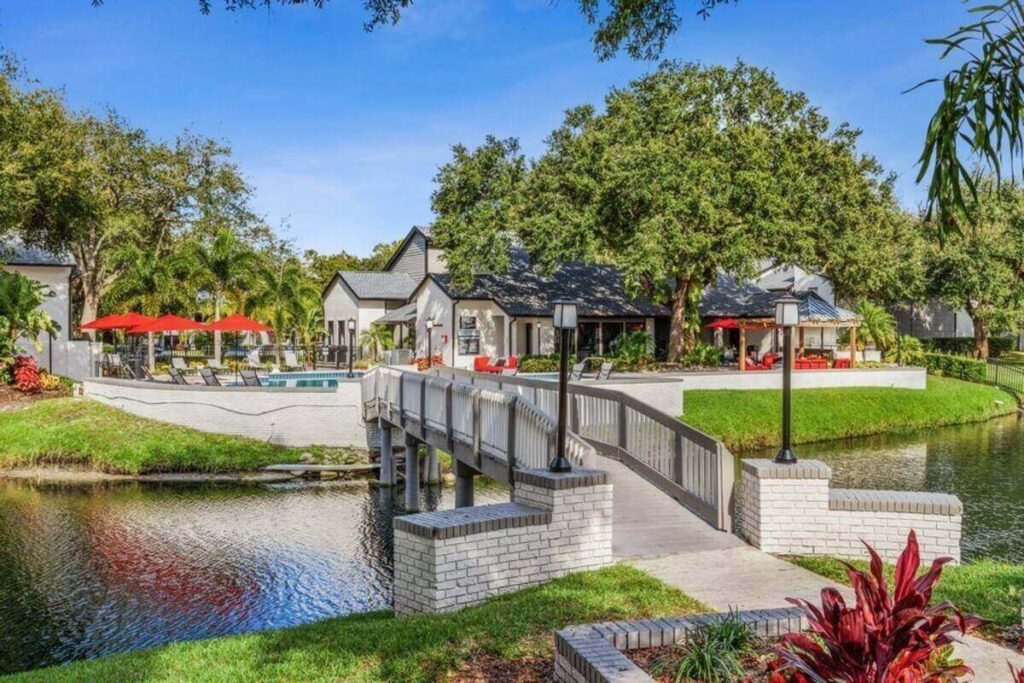 Maximizing Success with Tampa Airbnb Condo: A Comprehensive Host Guide