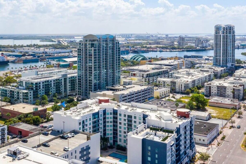 Maximizing Success with Tampa Airbnb Condo: A Comprehensive Host Guide