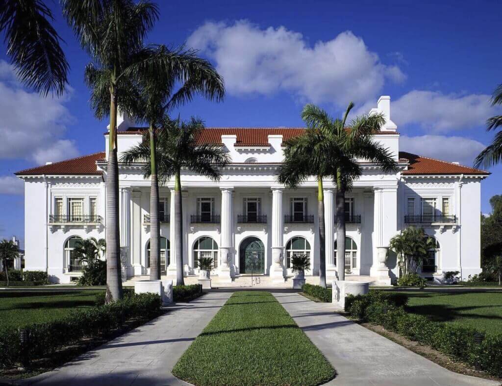 Revolutionizing Short-term Rentals: West Palm Beach Airbnb Boom
