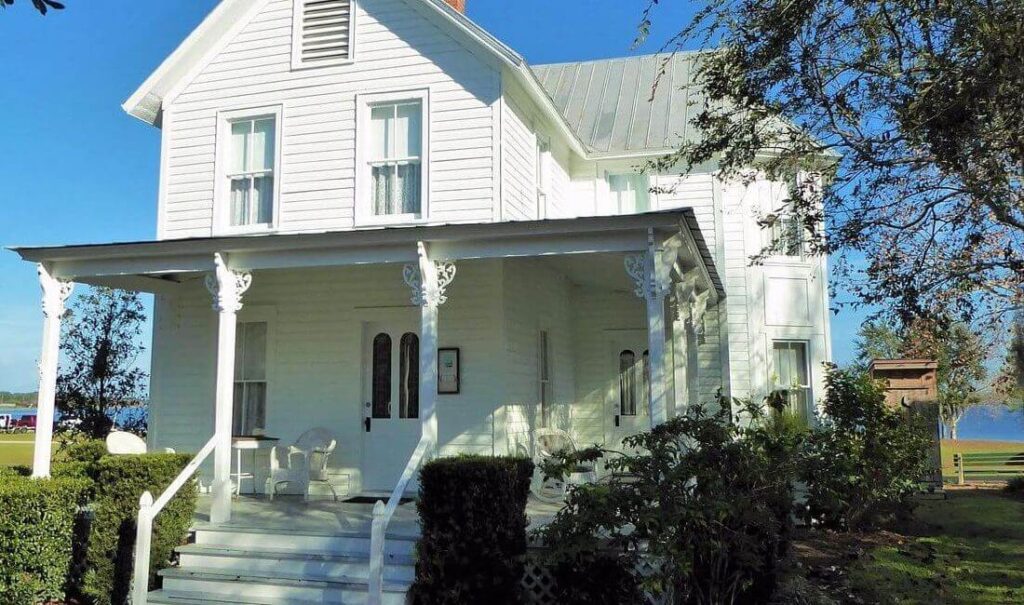 Maximizing Airbnb Success in Clermont: A Strategic Guide for Hosts
