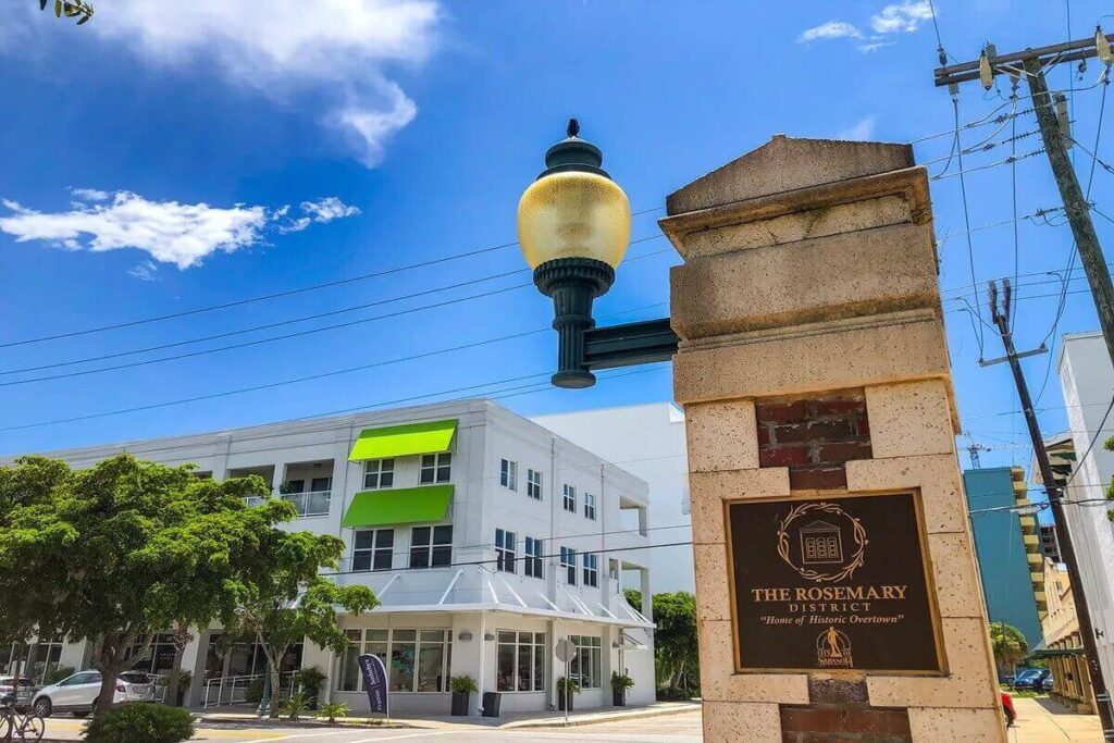 Sarasota's Most Lucrative Neighborhoods for Airbnb Hosts