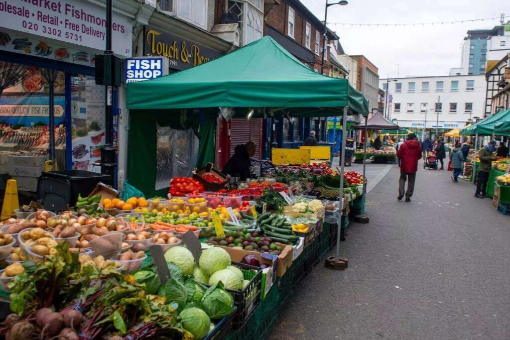 Discover the Secrets to Airbnb Profitability in Croydon, London