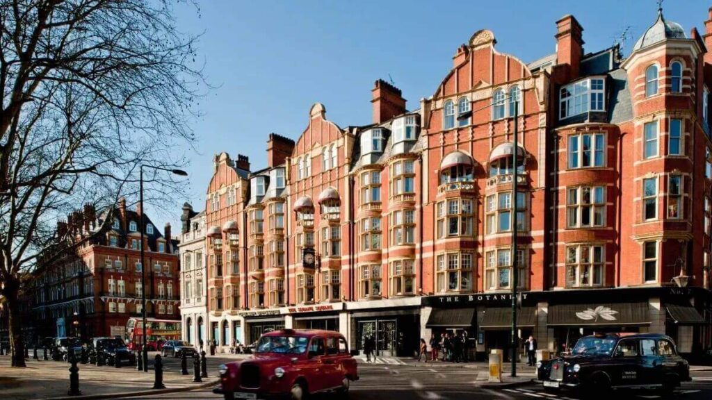 The Secret to Airbnb Profitability in Chelsea, London