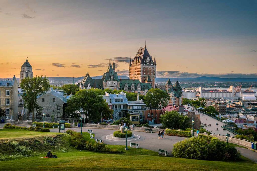 How to Begin an Effective Business as an Airbnb Host in Victoria, Canada