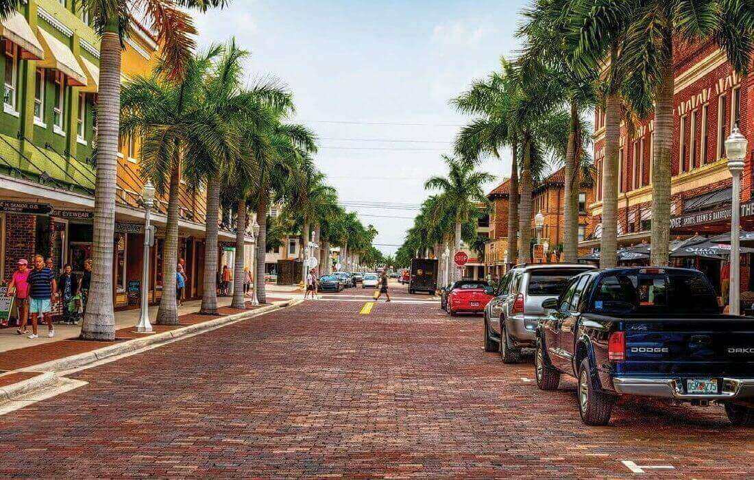 Guide to Profitable Bonita Springs Neighborhoods for Airbnb