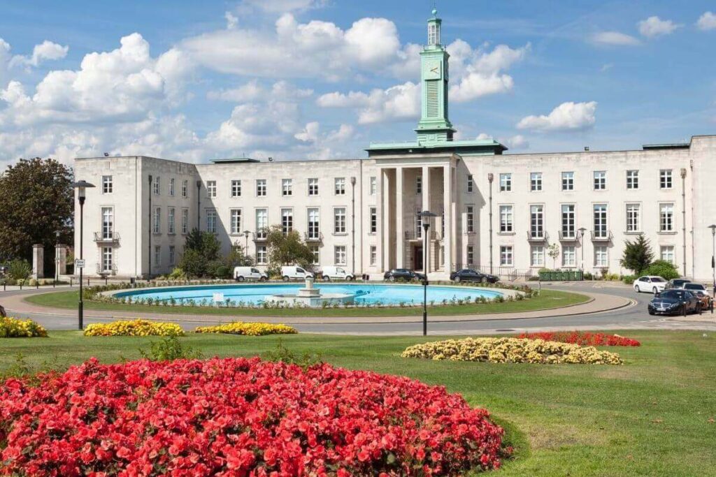 The Ultimate Guide to Waltham Forest for Airbnb Guests